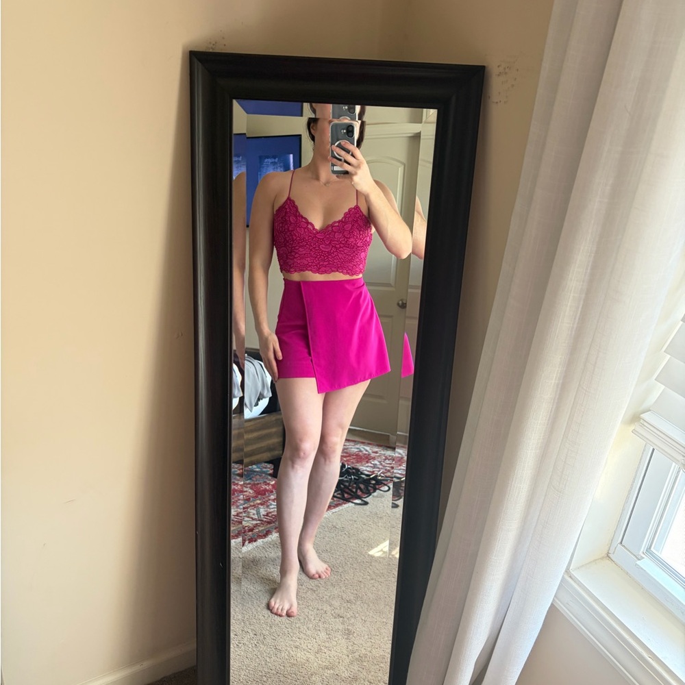 Express Editor Fuchsia Two-Piece Set
